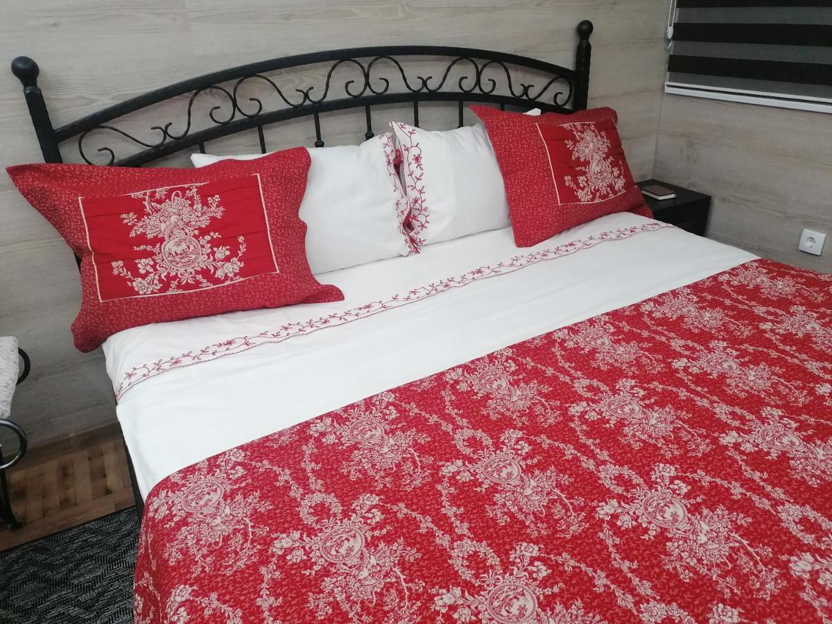 Onore Dell Amore Apartman Sa Djakuzijem Banja Koviljača Exterior foto
