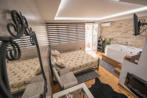 Onore Dell Amore Apartman Sa Djakuzijem Banja Koviljača Exterior foto
